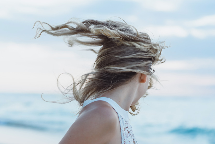 Cheveux Wavy : onduler ses cheveux naturellement - Beauté Chérie
